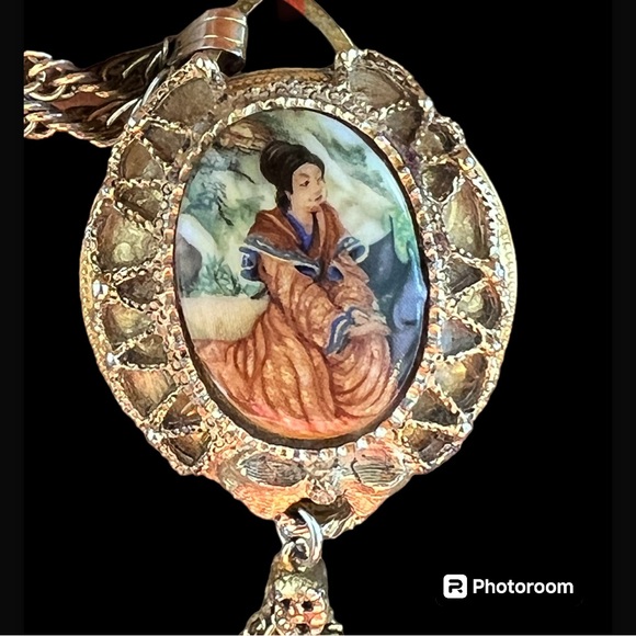 Vintage ART Arthur Pepper Oriental Asian Porcelain Portrait pendant clock - Picture 2 of 6